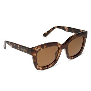NWOT Diff Krista Horton - The Kamp Himalayan Tortoise Oversized Sunglasses